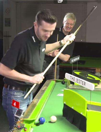 Crazy Snooker Challenge with Neil Robertson & Mark Selby!